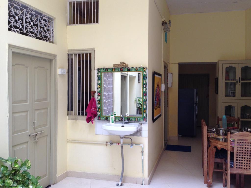 Granny'S Inn Varanasi Phòng bức ảnh